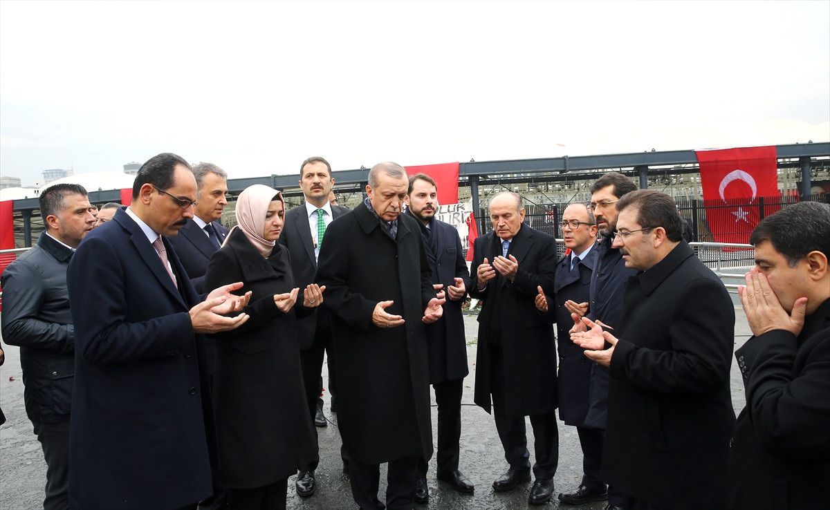 Cumhurbaşkanı Erdoğan 44 Şehit Verdiğimiz Şehitler Tepesi'nde
