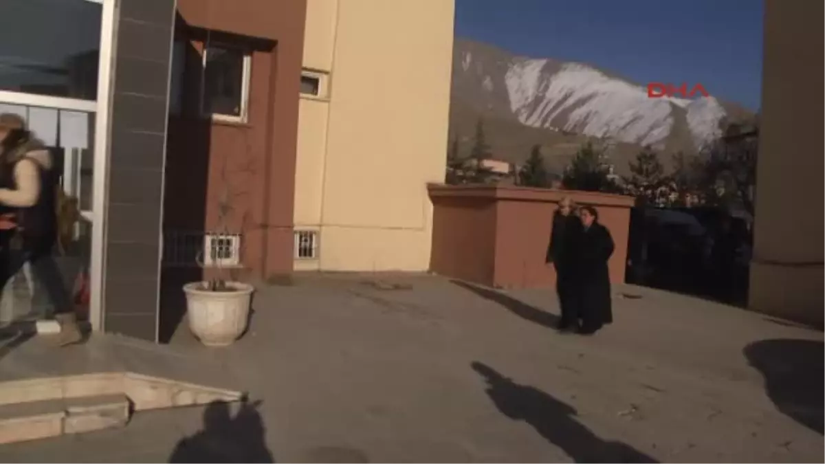 Hakkari Hdp Il Başkanı Konur Gözaltına Alındı