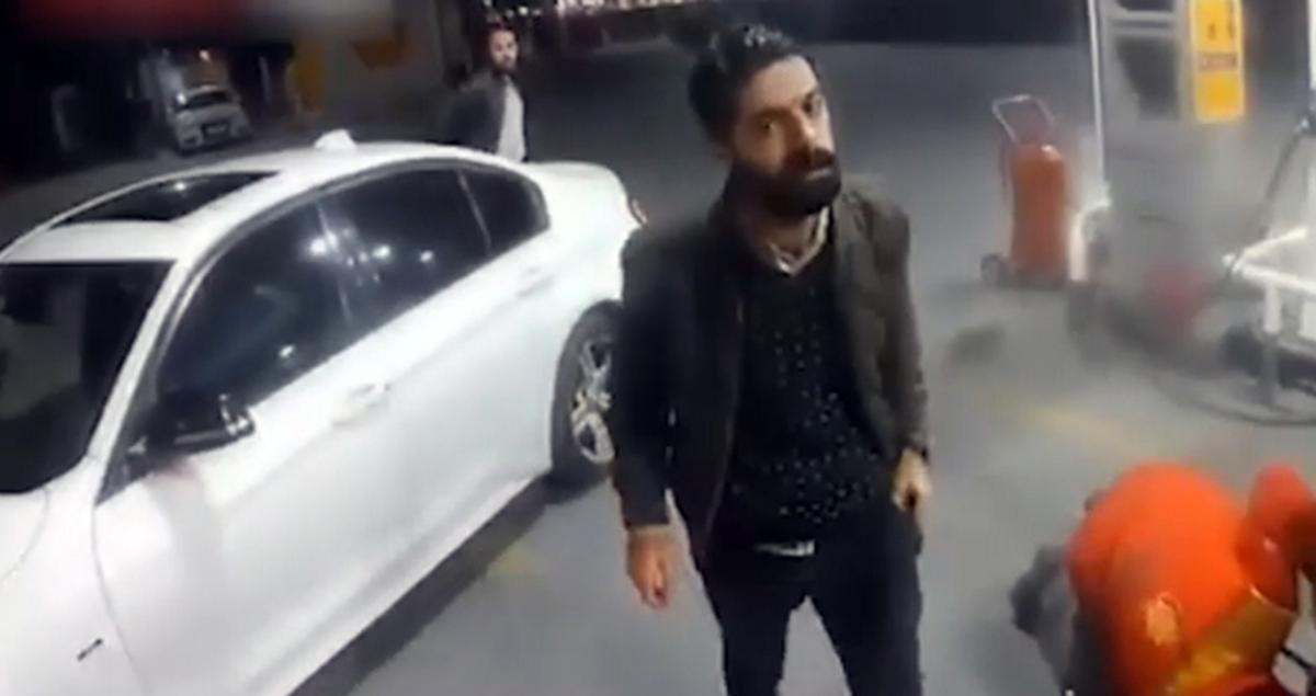 İstanbul Halkalı'da Magandalar Motosikletli Genci Tekme Tokat Dövdü