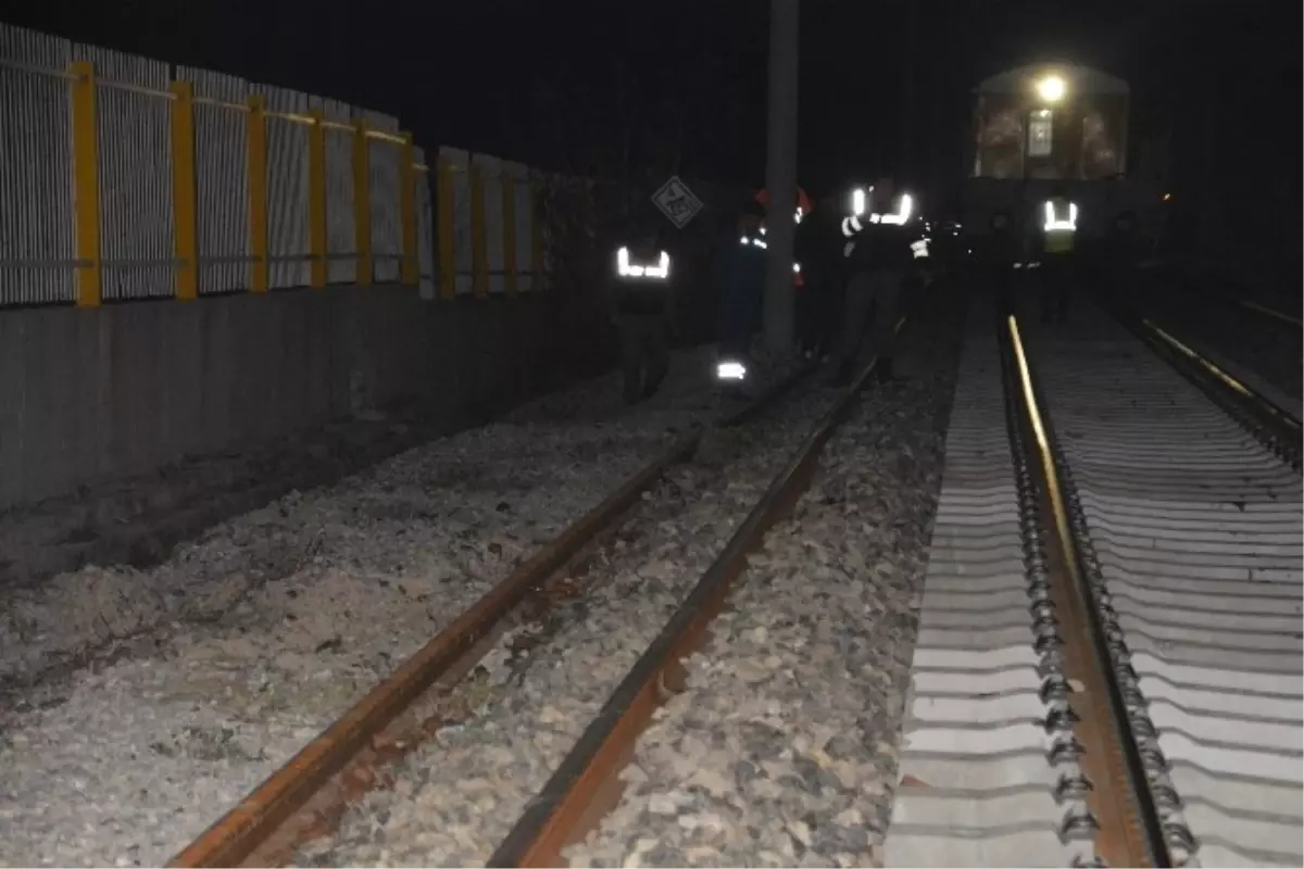 İZBAN Hattında Feci Kaza : 1 Ölü