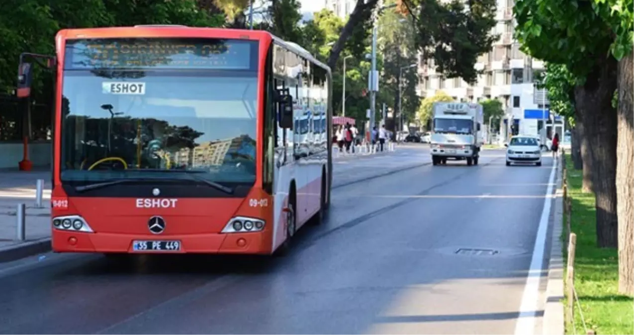 İzmir'de Kadınlar 22.00'den Sonra İstedikleri Yerde Otobüsten İnebilecek