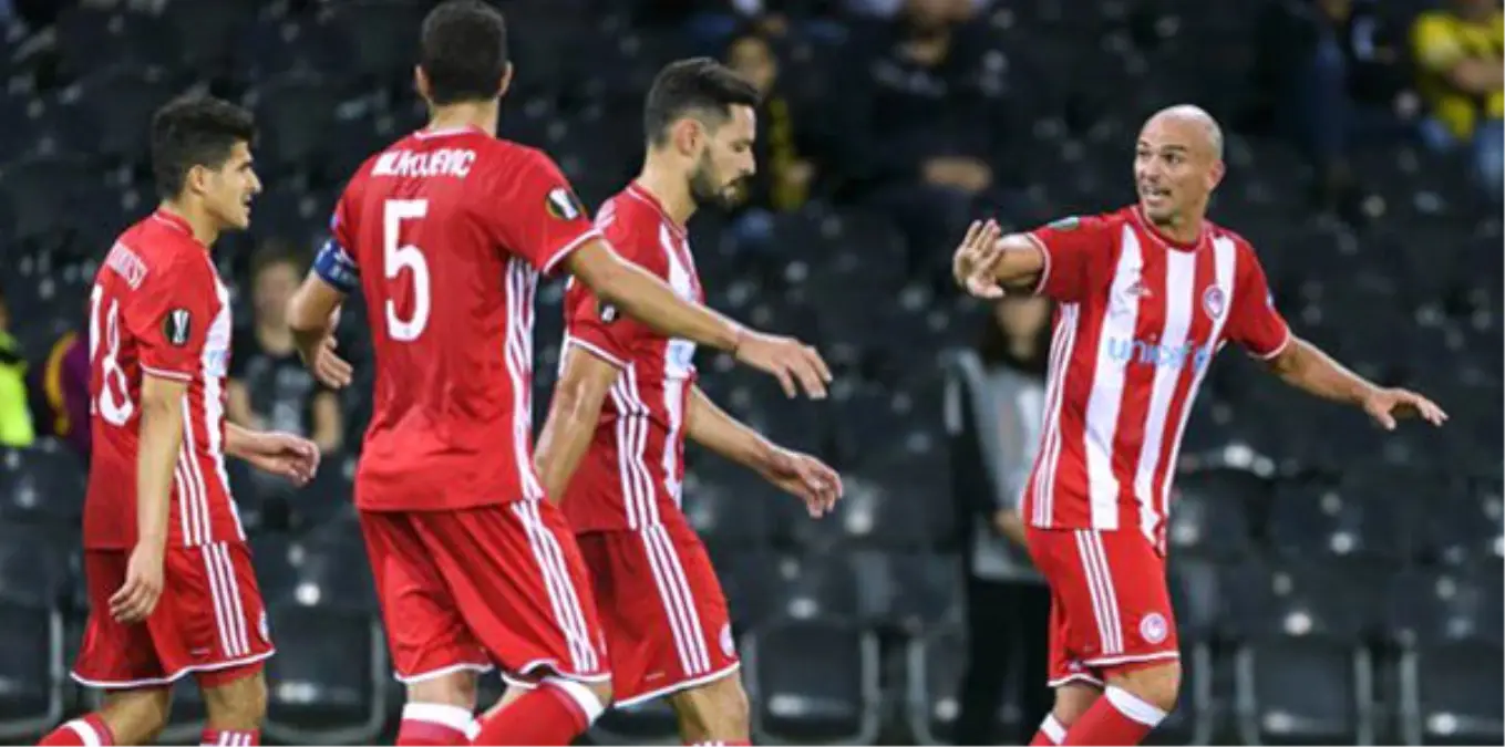 Osmanlıspor'un Rakibi Olympiakos Liderliğini Sürdürdü