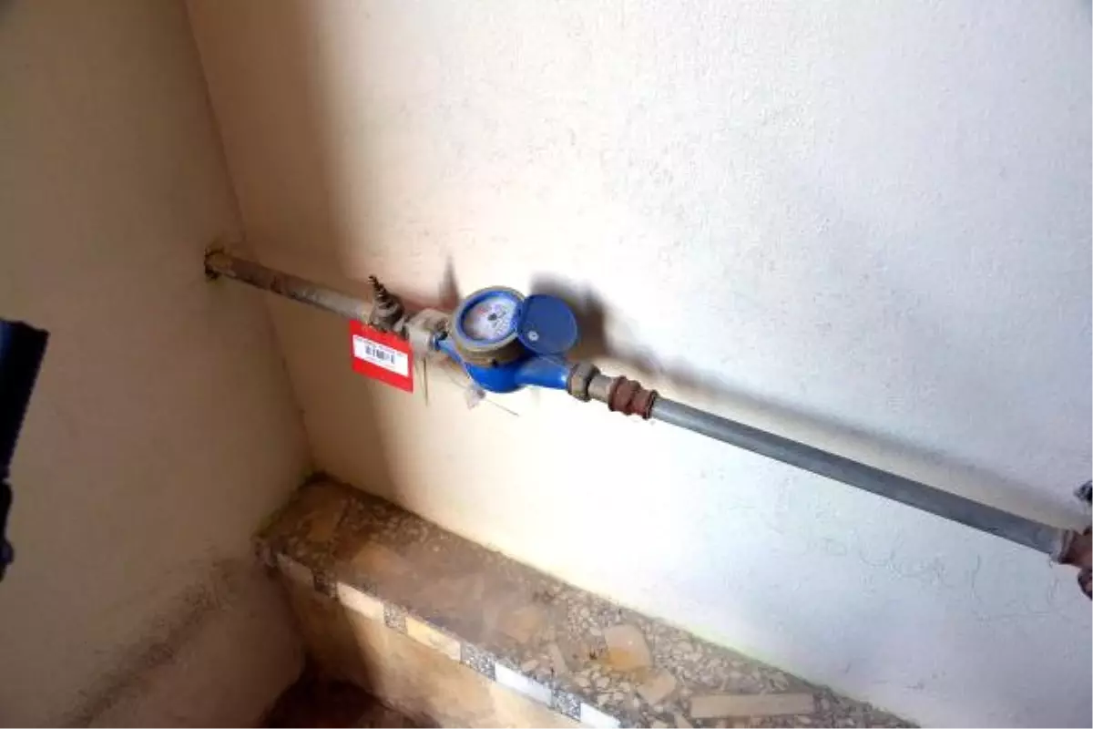 Suyunu Kesen Ev Sahibine Kurşun Yağdırdı