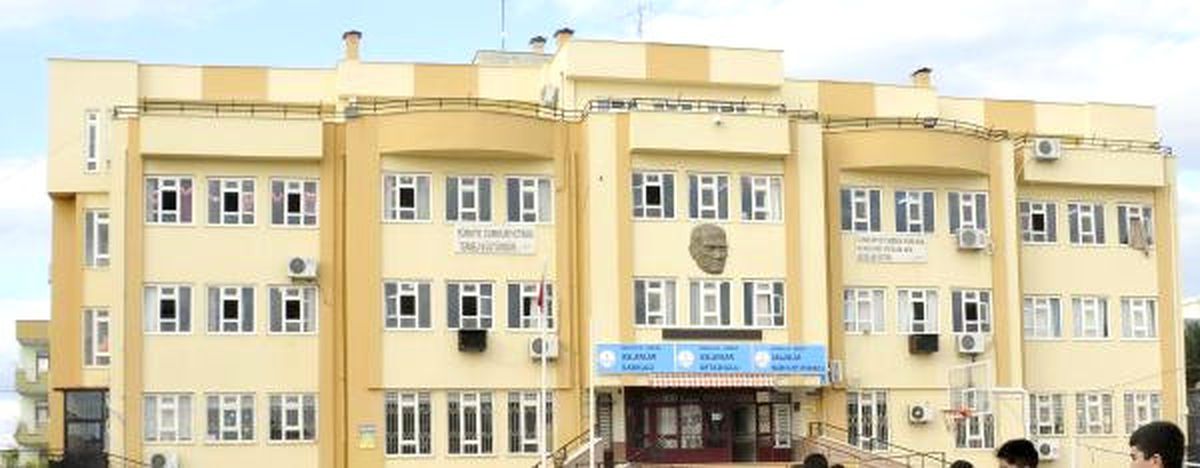 İlkokul Öğrencisine Öğretmen Dayağı