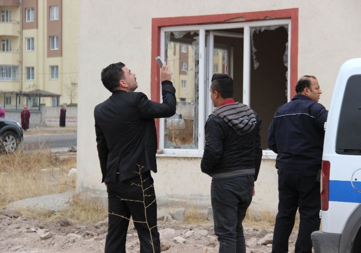 İntihar Girişimini Sosyal Paylaşım Sitesinden Canlı Yayınladılar