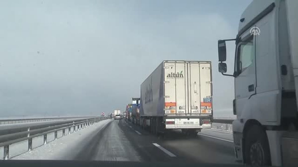 36 Aracın Karıştığı Zincirleme Trafik Kazasında 57 Kişi Yaralandı - Aksaray