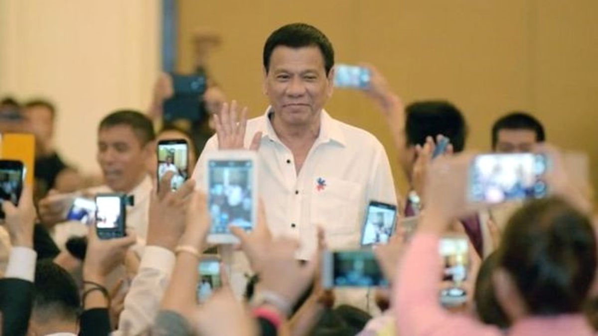 Filipinler Lideri Duterte: Şüphelileri Bizzat Öldürdüm