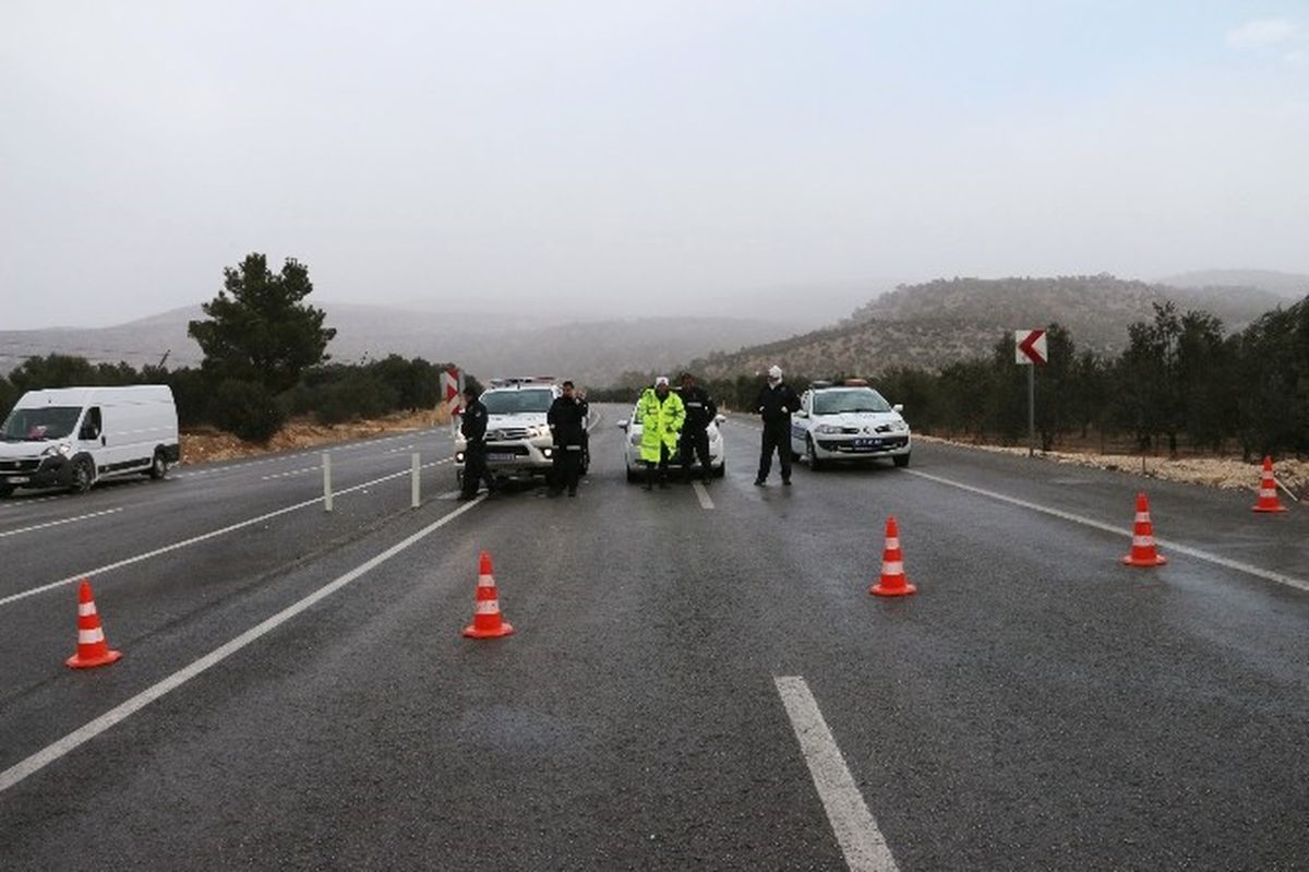 Sertavul Geçidi Ulaşıma Kapandı