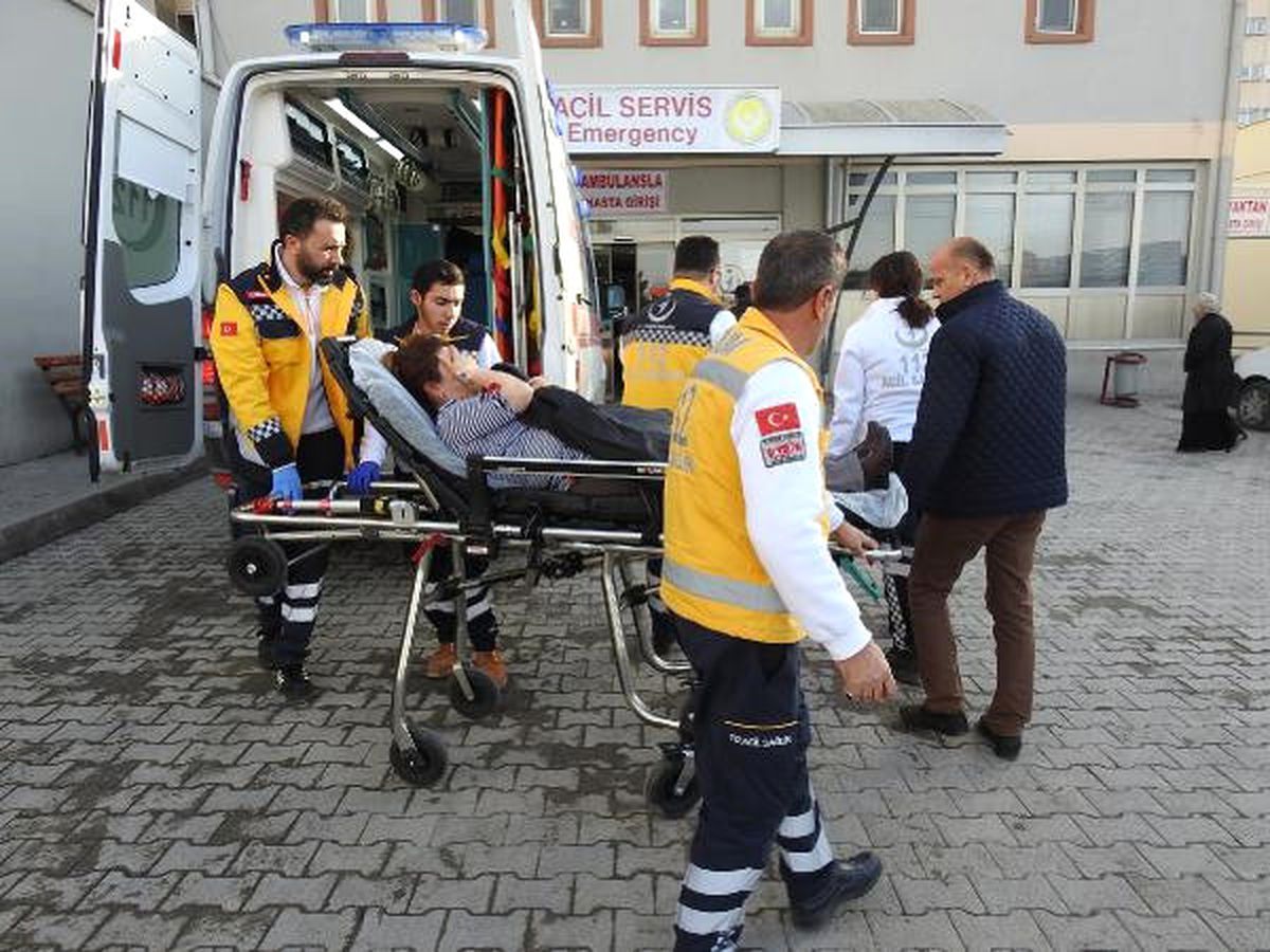 19 Yaşındaki Genç, Tartıştığı Annesini Bıçakla Yaraladı