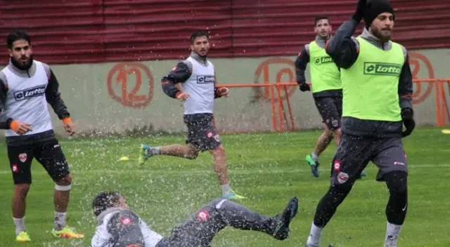 Adanaspor'da Kayserispor Maçı Hazırlıkları Adanaspor'da Kayserispor Maçı Hazırlıkları