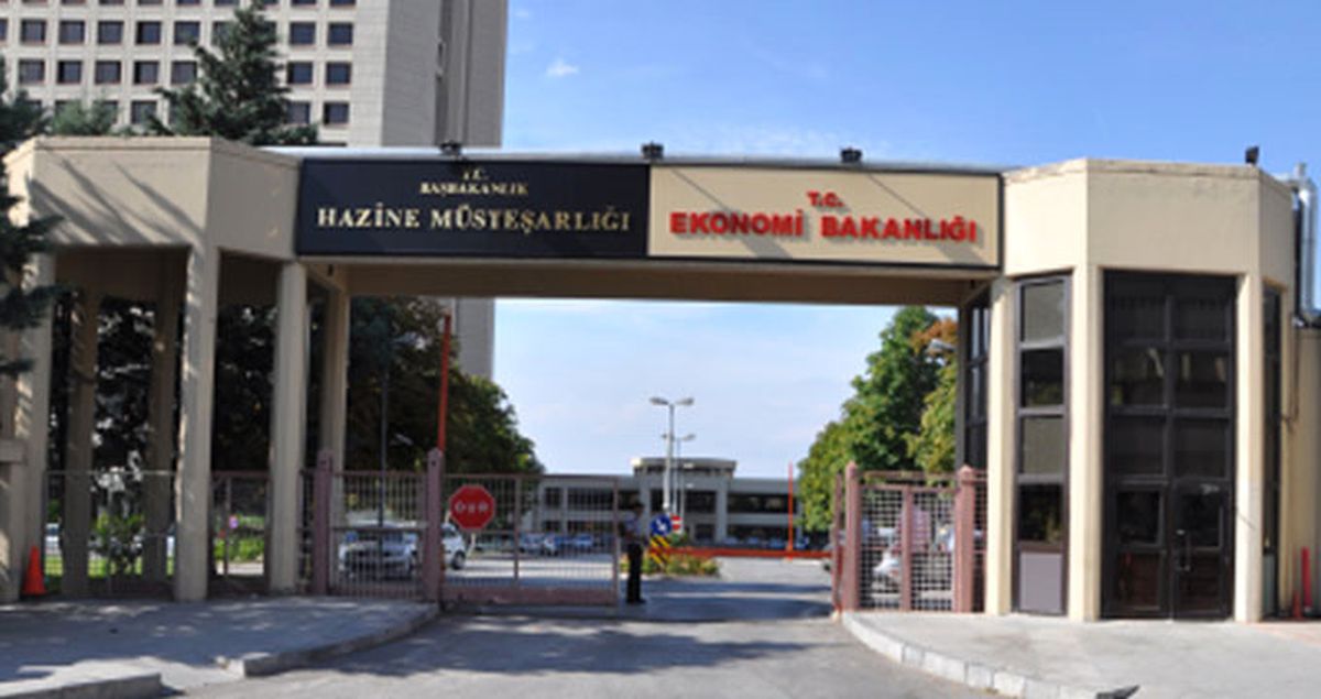 Ankara'da Hazine Müsteşarlığı'na FETÖ Operasyonu!