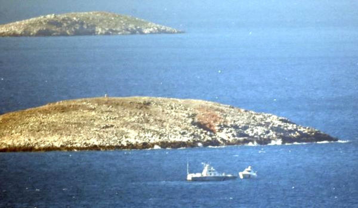 Kardak'ta Türk ve Yunan Sahil Güvenlik Botları Arasında Gerginlik