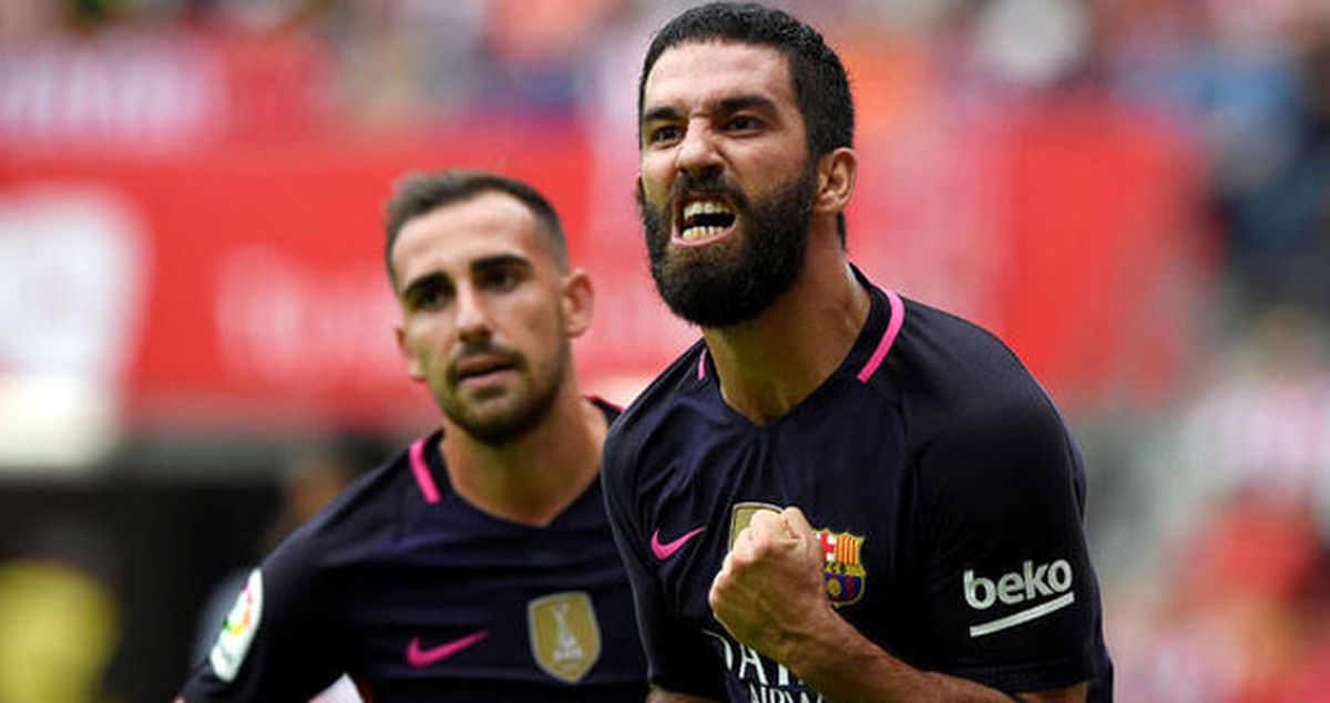 Arda Turan, Kendi Hakkında Magazin Basınında Çıkan Haberleri Yalanladı