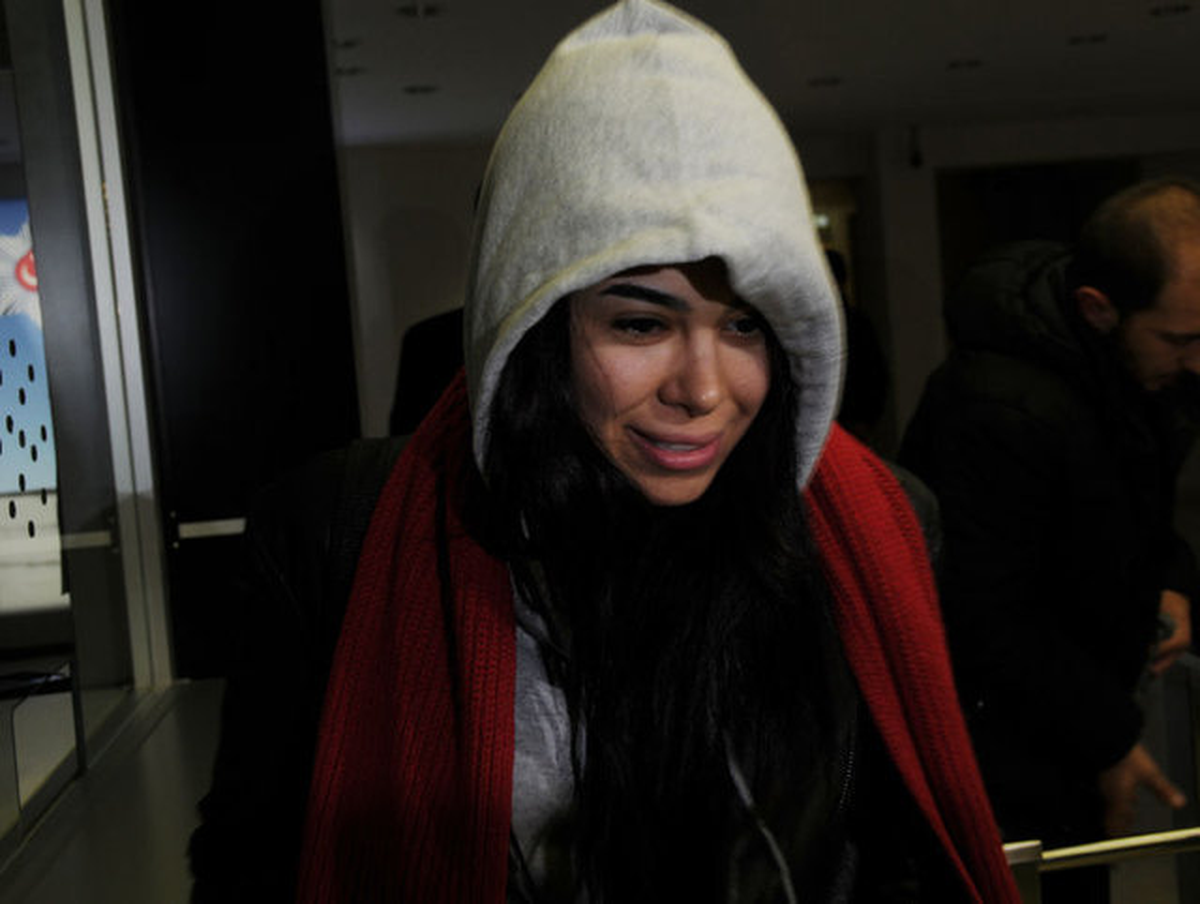 Asena Atalay'dan Caner Erkin'e Gönderme: Seni Kim Candan Sevdi