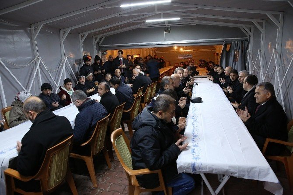 Başkan Büyükkılıç'tan Şehit Ailelerine Ziyaret