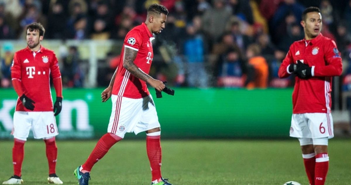Bayern Münih'te Jerome Boateng, 3 Ay Sahalardan Uzak Kalacak