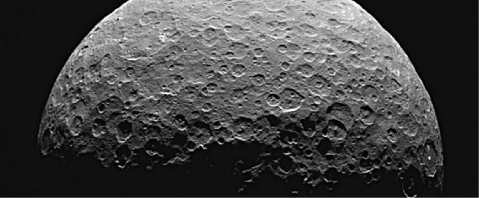 Ceres'in Gölgeli Kutbunda Buzullar Keşfedildi