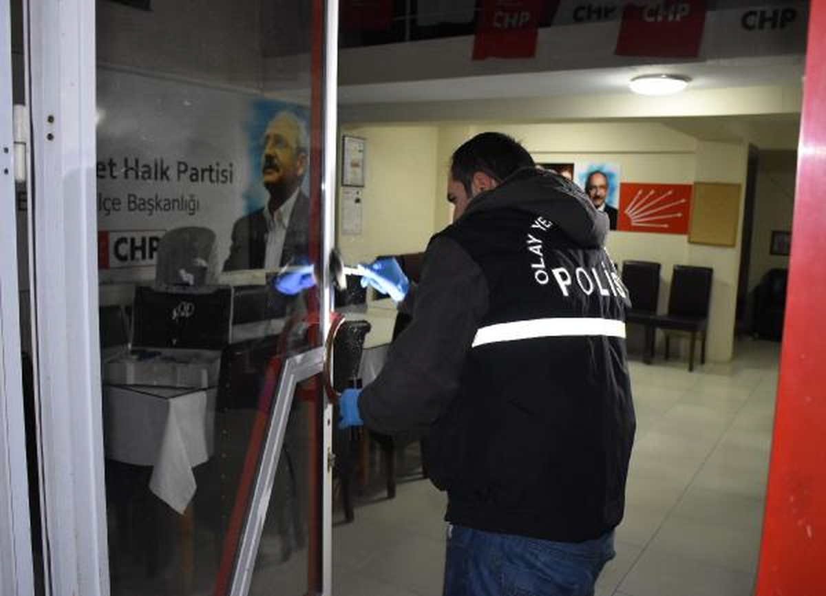 CHP Ergene İlçe Başkanlığı Binasına Hırsız Girdi