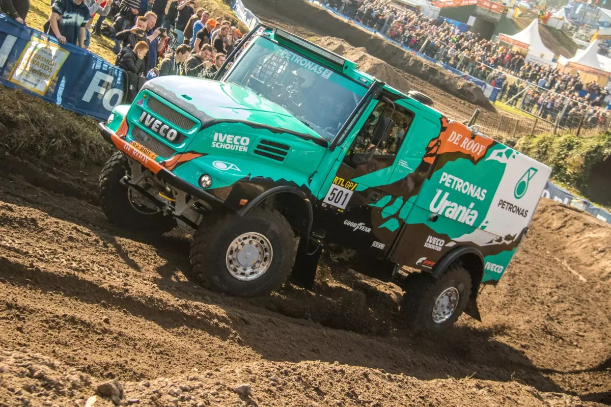 De Rooy, Dakar Şampiyonluğu için yine 'Goodyear' dedi.
