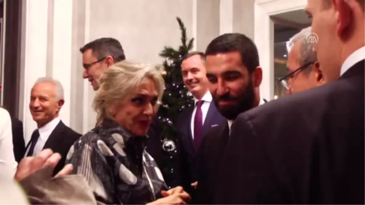 Iş Adamlarından Arda Turan'a Ödül