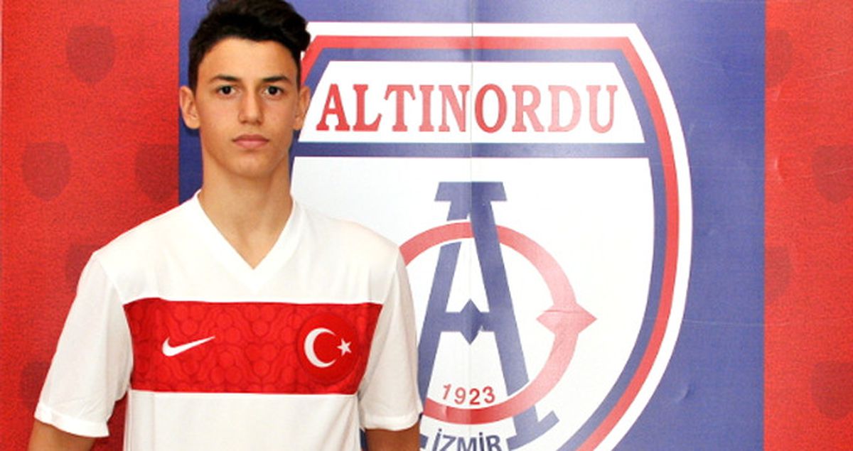 Manchester City, Altınordu Kalecisi Berke Özer İçin Teklif Yaptı