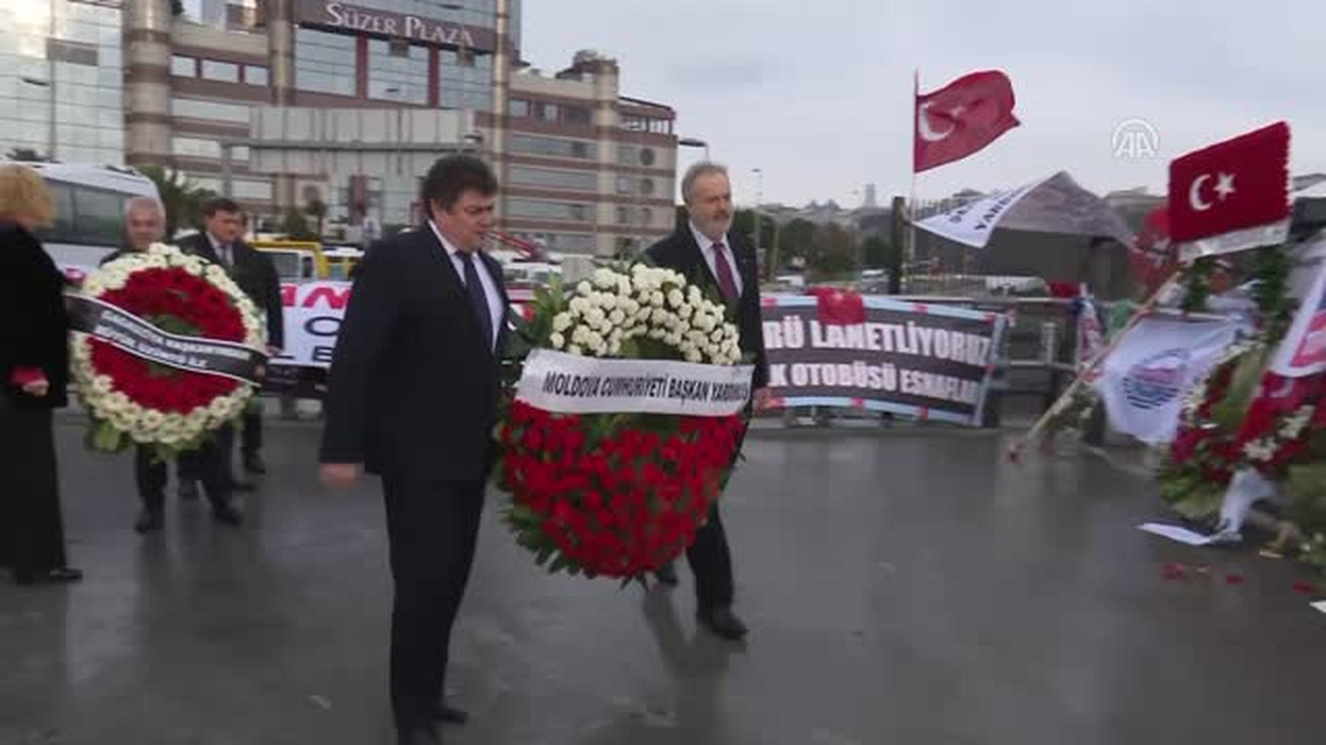 Octavian Calmic ve Irina Vlah, Şehitler Tepesi'ni Ziyaret Etti