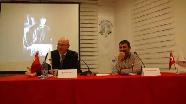 Orhan Kemal'in Oğlu Efeler'deki Edebiyat Tutkunlarına Babasını Anlattı Orhan Kemal'in Oğlu Efeler'deki Edebiyat Tutkunlarına Babasını Anlattı