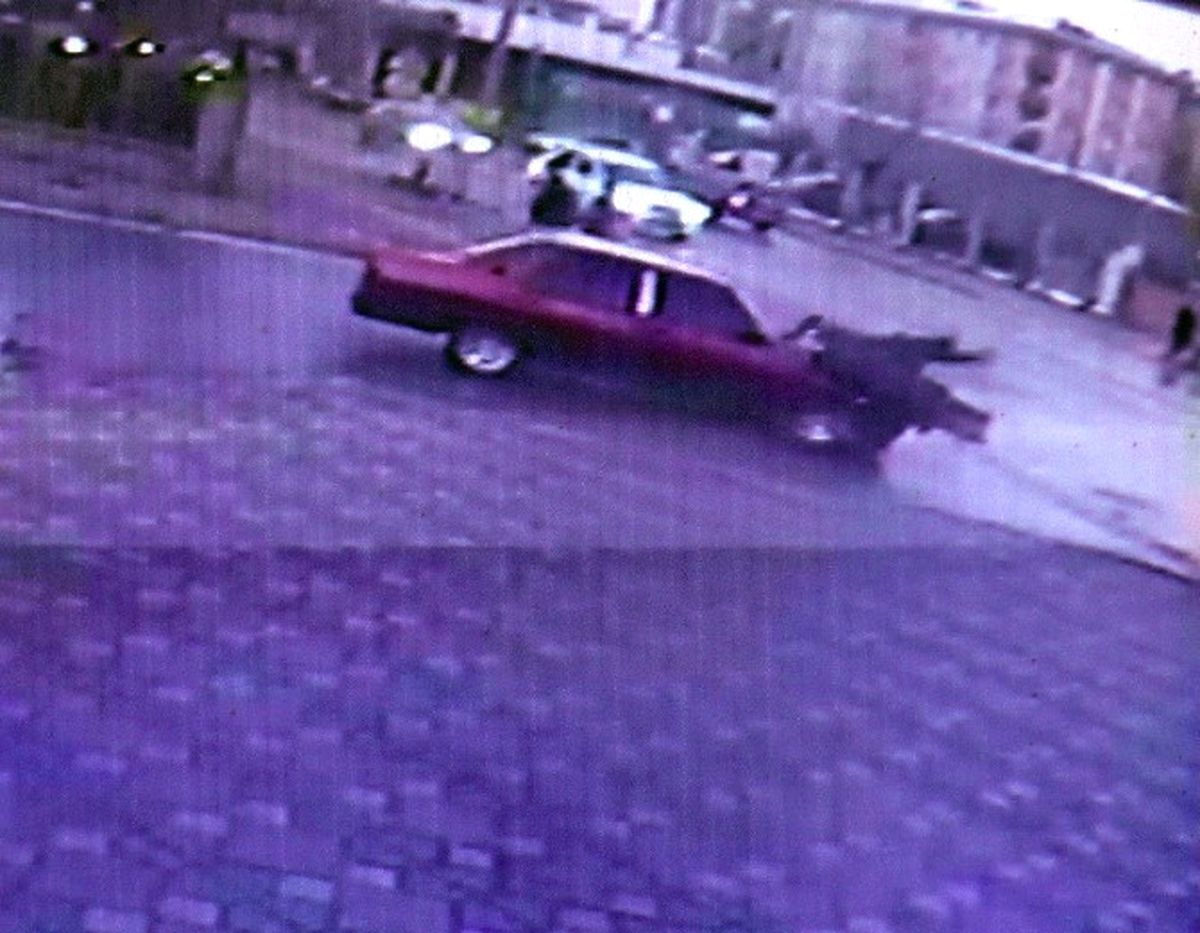Gebze'de Seyir Halindeki Araç İki Kadına Çarptı
