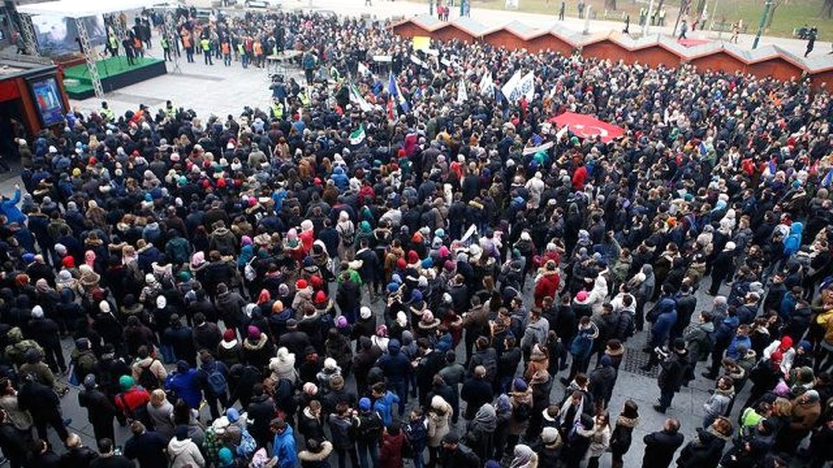 Bosna Hersek'te Halep'e Destek Mitingi Düzenlendi