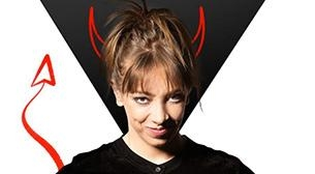 Ece Ercan - Tek Dişilik Gösteri