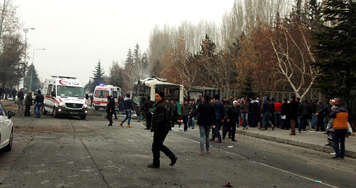 İçişleri Bakanı Soylu: 6'sı Ağır 55 Yaralı Var, 13 Şehidin 8'inin Kimliği Belli Oldu
