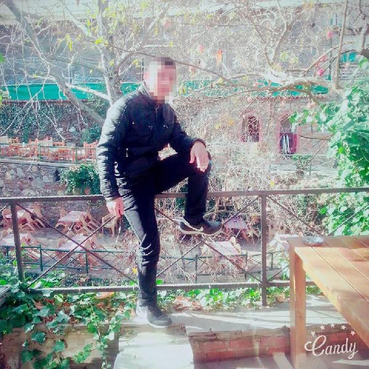 İzmir'de Koca Dehşeti! Kabloyla Boğdu, Göğsünden Bıçaklayıp Kendini İhbar Etti