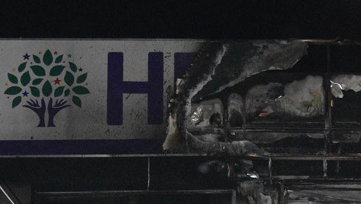 HDP İlçe Binalarına Yönelik Saldırılar: 9 Kişi Gözaltına Alındı