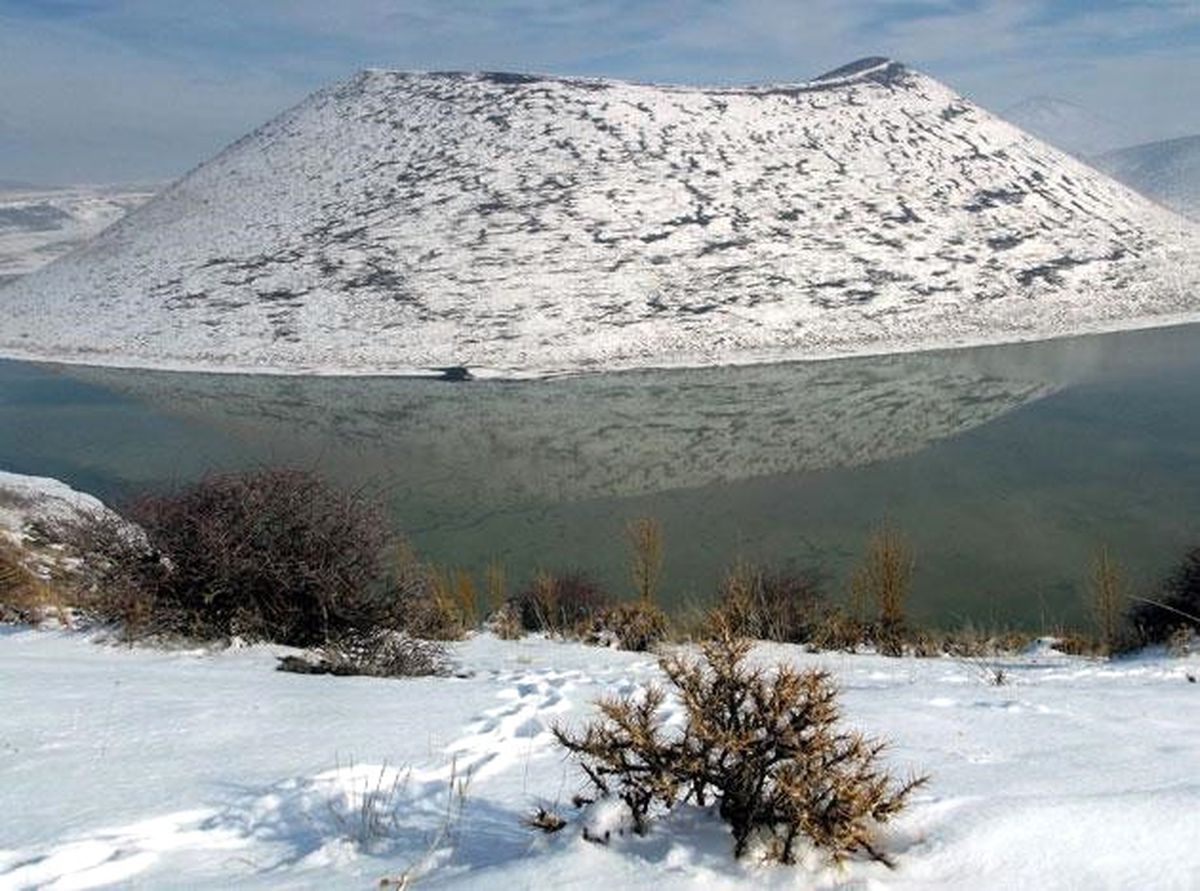 Meke Gölü'nde 'Kar' Güzelliği