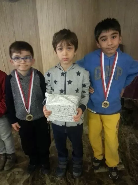 Gkv'liler Kurtuluş Satranç Turnuvasından Başarıyla Döndü Gkv'liler Kurtuluş Satranç Turnuvasından Başarıyla Döndü
