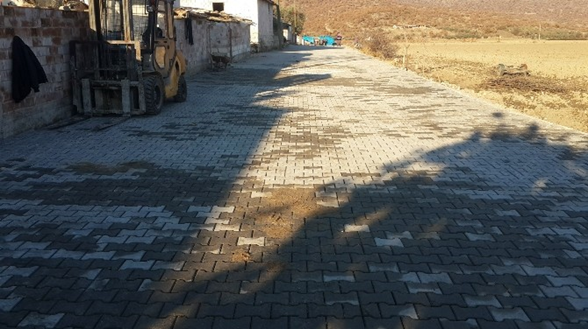Kılcanlar Mahallesi'ne Kilit Parke Çalışması