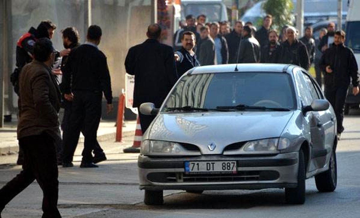 Adana'da 71 Plakalı Araç Paniği