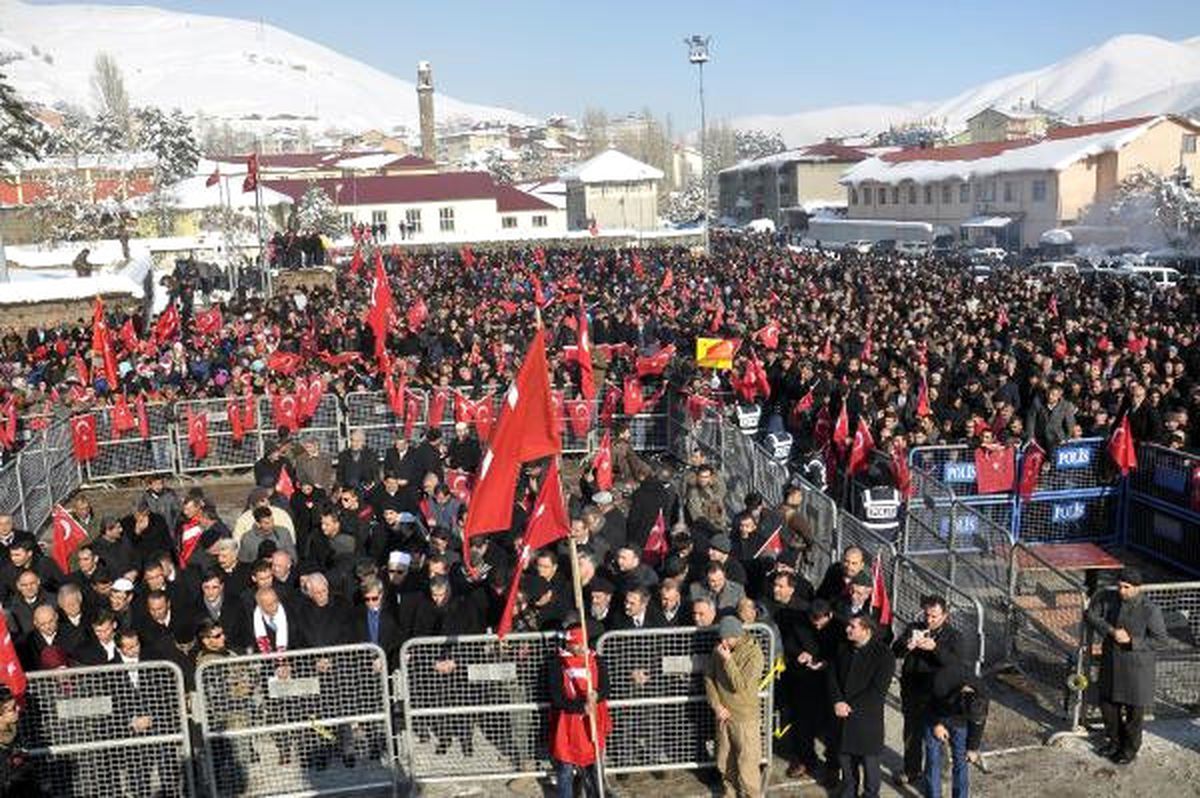 Bitlis'te Milli Birlik Mitingine 10 Bin Kişi Katıldı