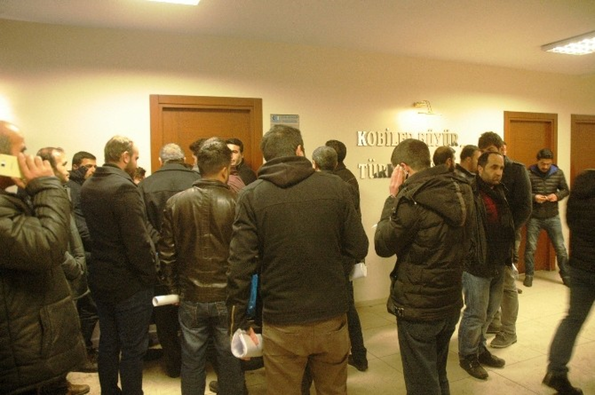 KOBİ'lere 50 Bin TL'lik Faizsiz Krediye Büyük İlgi! Esnaf Akın Etti