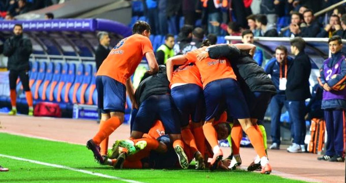 Lig Lideri Medipol Başakşehir, Türkiye Kupası'nda Göztepe'yi 6-2 Yendi