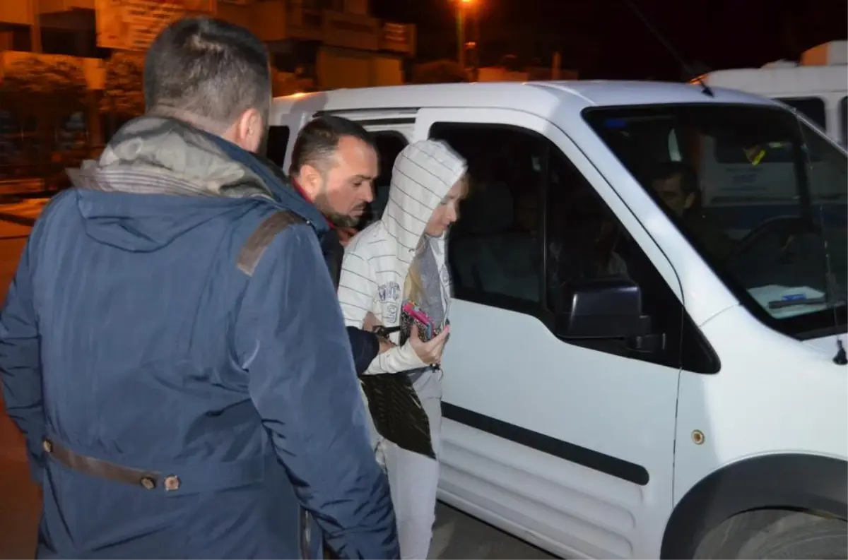 Rus Büyükelçi Karlov, Silahlı Saldırıda Öldü (5)