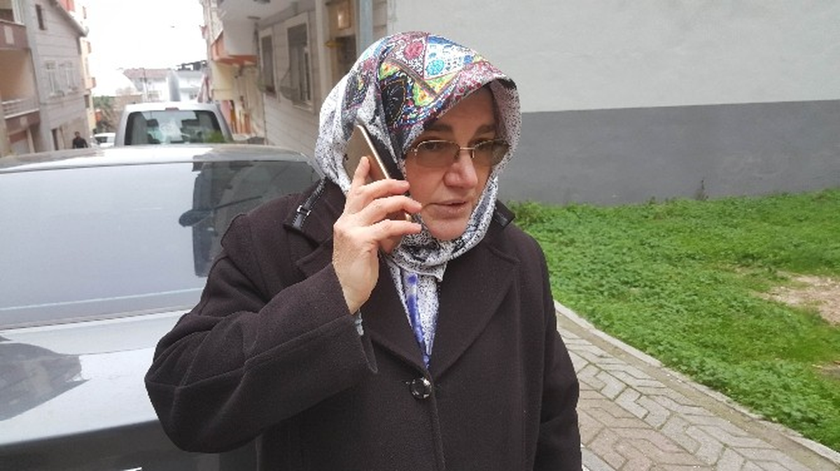 Sahte Polisin Kandırdığı Kadın, Altınları Çöp Konteynerine Bıraktı