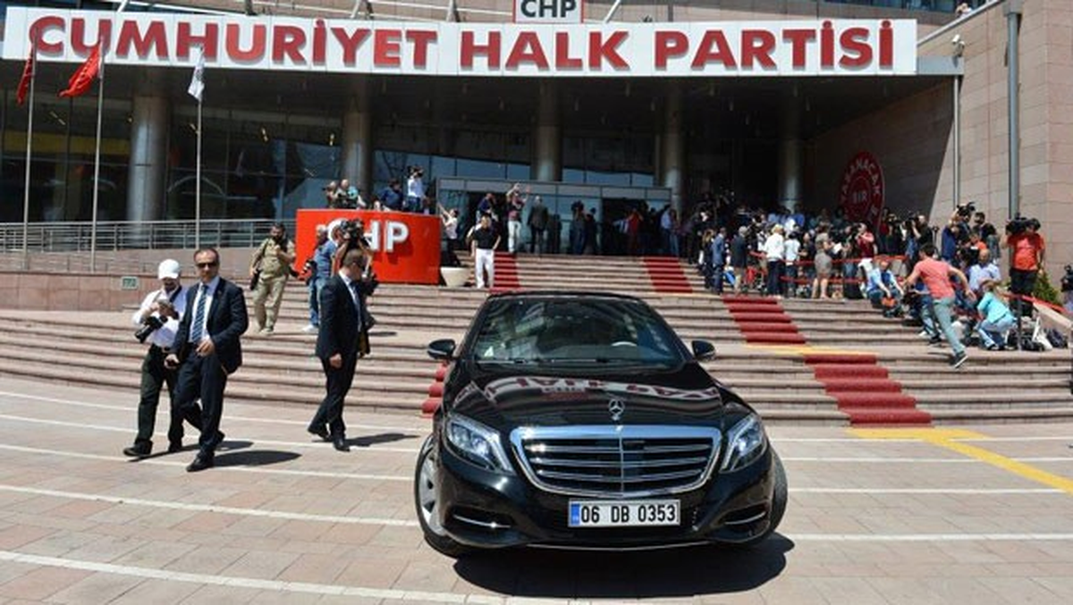 CHP'de 3 Bin 631 Kişi Üyelikten Çıkarıldı