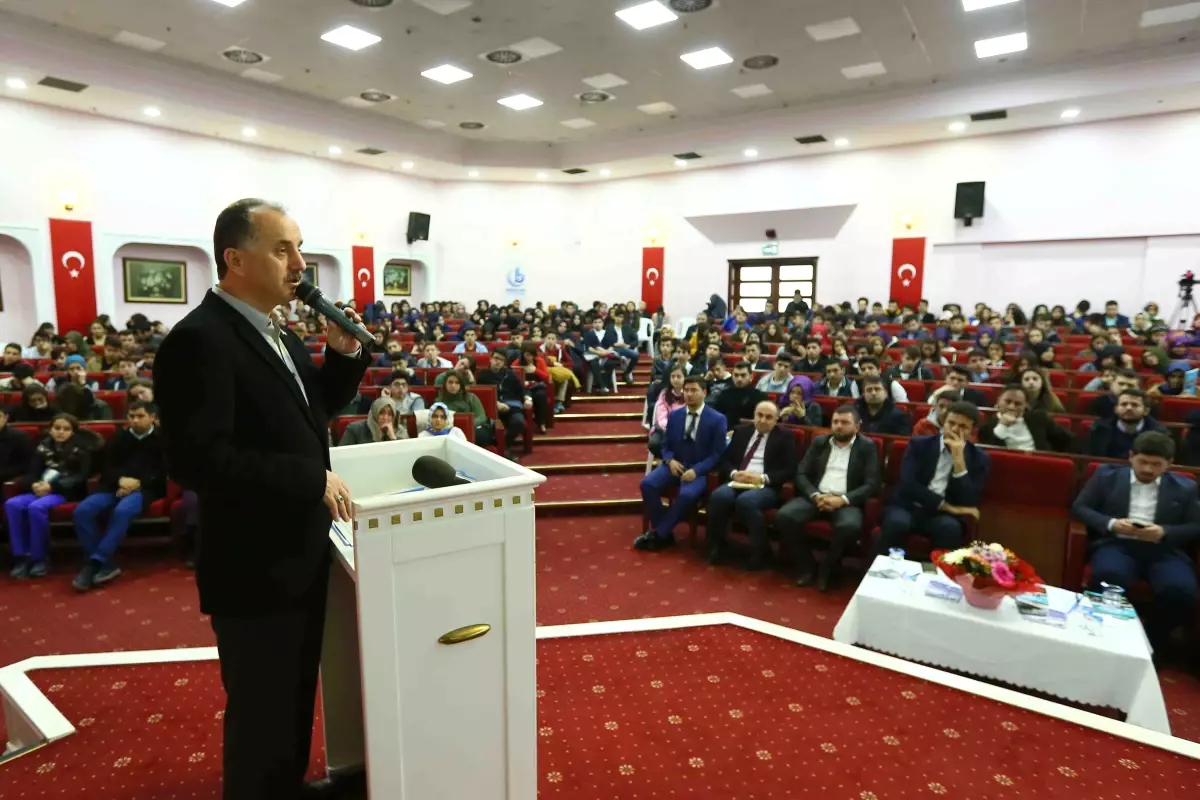 'Gençler 15 Temmuz'da vatanına sahip çıktı'