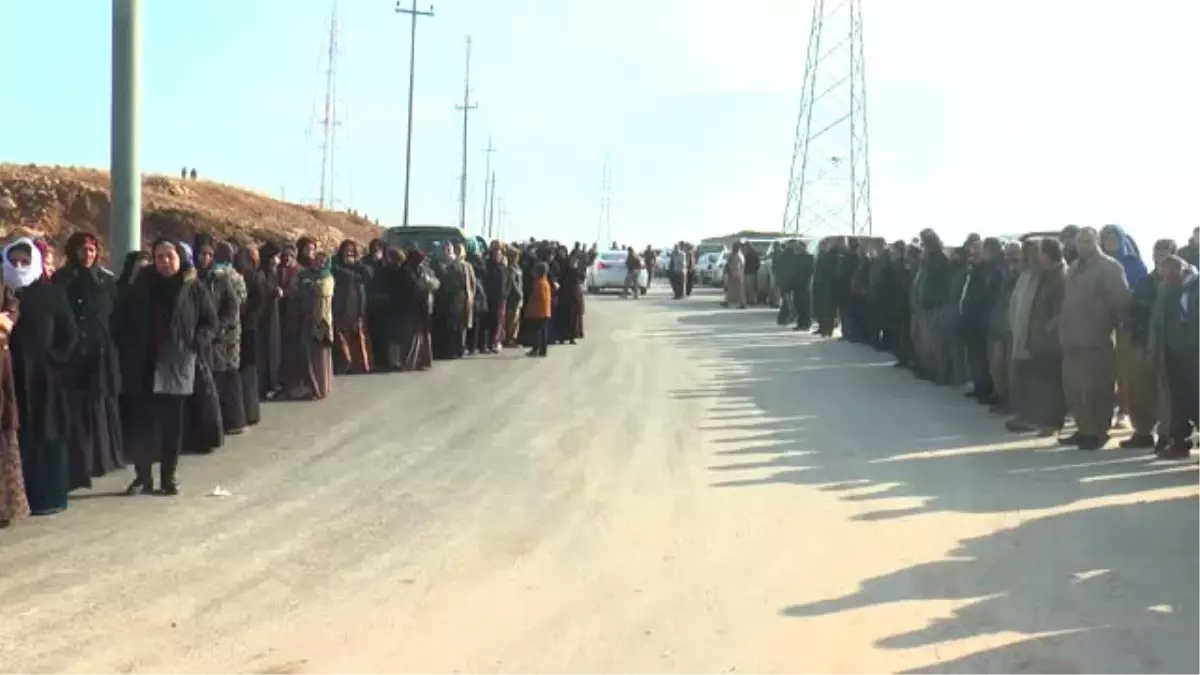 Ikdp Karargahı Önündeki Patlamalarda Hayatını Kaybedenler Defnedildi - Erbil