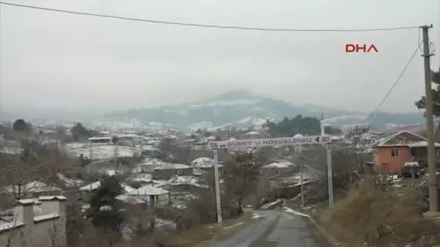 Manisa - Turgutlu'da Kar Yağışı Yüksek Kesimleri Beyaza Büründü Manisa - Turgutlu'da Kar Yağışı Yüksek Kesimleri Beyaza Büründü