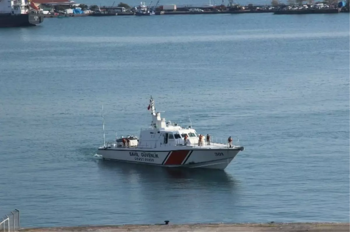 Balıkçı Teknelerinde Çalışan 5 Gürcü Yakalandı