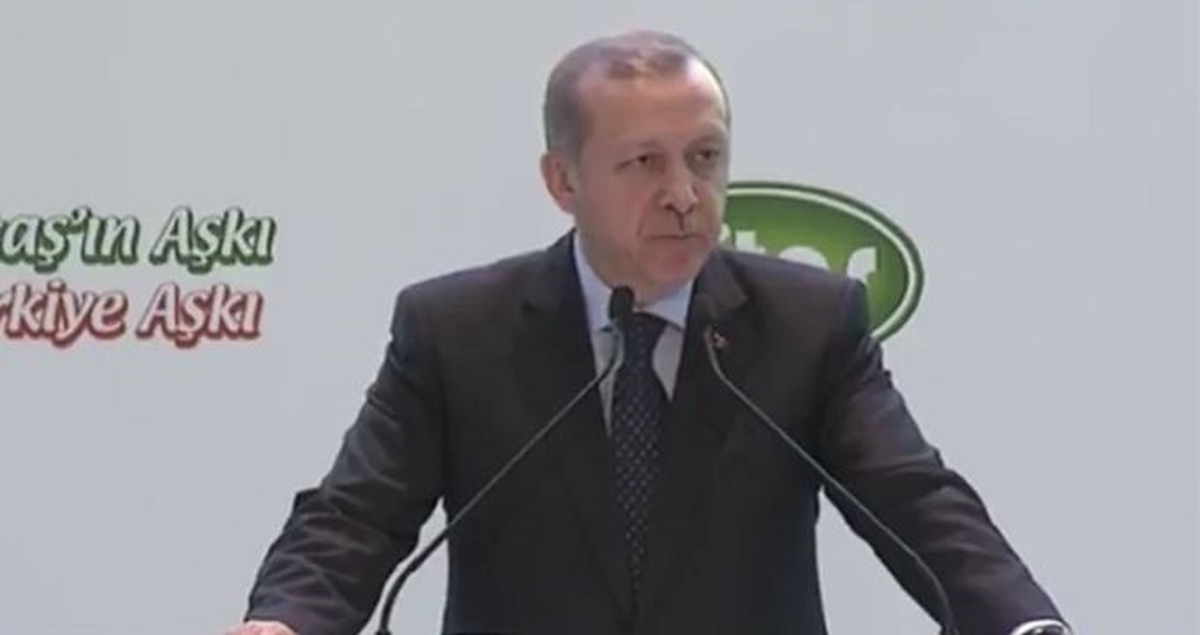 Cumhurbaşkanı Erdoğan'dan 'Milli İçki' Tepkisi: Canlı Yayında Ayran İçti