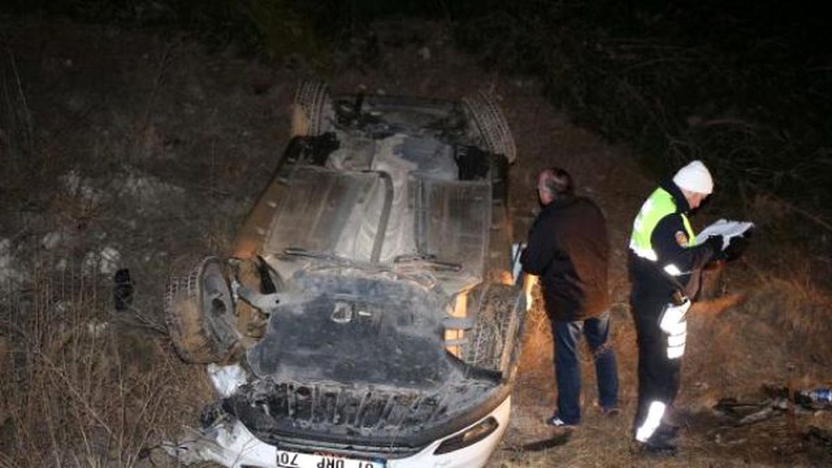 Burdur'da İki Otomobil Çarpıştı: 2'si Çocuk, 6 Yaralı
