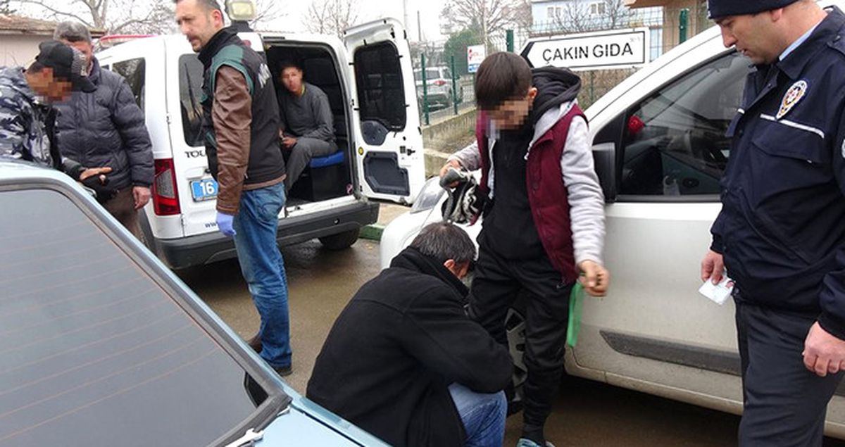 Bursa'da Polisin Durdurduğu Üç Çocuk Yürüyen Suç Makinesi Çıktı